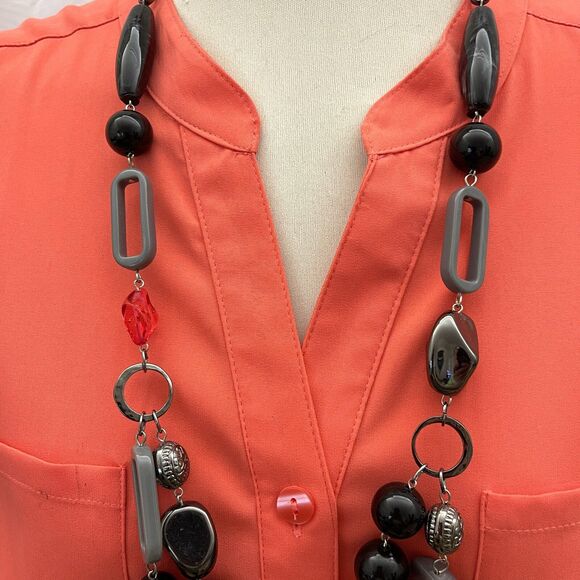 Additions by Chico's Beaded Beads Black Gray Red Silver-tone Necklace NWT - Picture 4 of 7